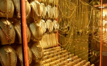 Gold Price Today, Friday, October 3: Gold Nears $3,900 as U.S. Shutdown Halts Jobs Data and Investors Eye More Rate Cuts