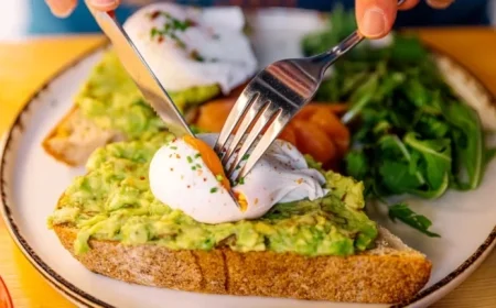 Why Do Avocados Brown Quickly, and Are They Still Safe to Eat?