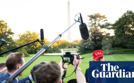 Democrats Accuse Trump Administration of Dodging Shutdown Talks Amid Firings Threat