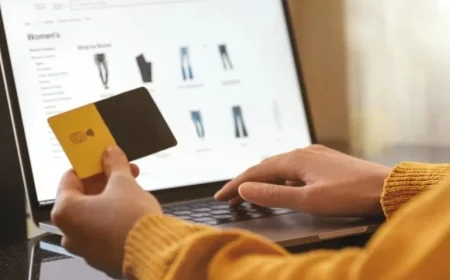 Adobe Forecasts 520% Growth in AI-Driven Online Shopping for 2025 Holidays