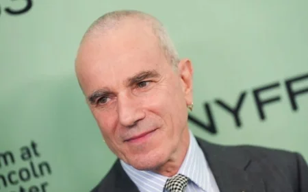 Daniel Day-Lewis Criticizes Method Actors for “Lunatic” Behavior