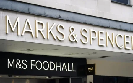 Marks & Spencer Closes Cafes in £300m Strategic Overhaul