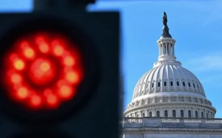 Trump, GOP Face Off with Democrats Over Government Shutdown as Senate Reconvenes