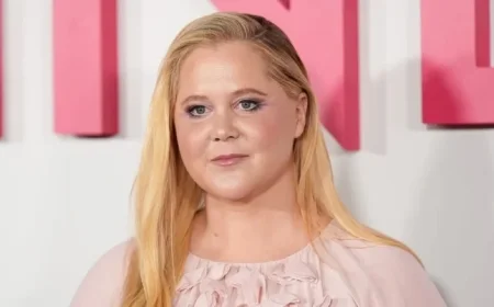 Amy Schumer Addresses Comments on Her Appearance in New Photo