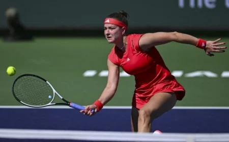 Karolina Muchova Stuns Marta Kostyuk in a Dramatic Three-Set Comeback to Reach US Open Quarterfinals
