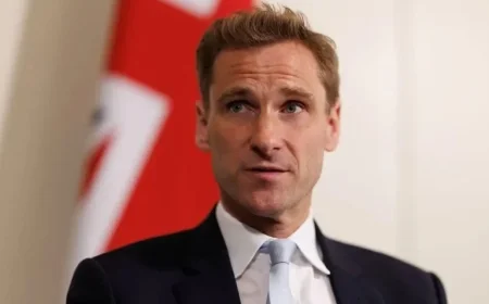 Philp Pledges to Deport Migrants Guilty of Antisemitism