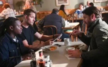 Sabrina Carpenter Shines in Stunning ACL Fest 2025 Photos