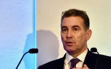 SRA Mandates Firms to Inform Clients of Potential Exit Fees