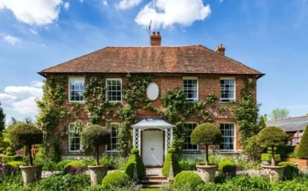 Explore Inside Alan Titchmarsh’s Stunning Georgian Hampshire Home for Sale