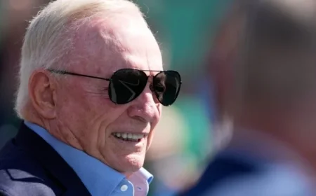 Jerry Jones Fined $250,000 by NFL for Obscene Gesture