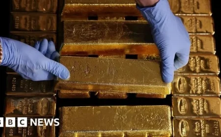 Gold Prices Soar to Record $4,000 Amid Economic Uncertainty
