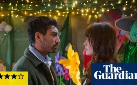 Aimee Lou Wood Shines in Heartfelt Romcom Reviving Yearning’s Lost Art