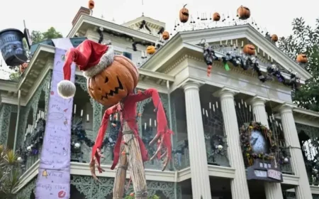 Disneyland Visitor Dies from Heart Attack on Haunted Mansion Ride