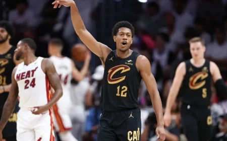 De’Andre Hunter Impresses with Kawhi-Like Performance in Preseason Opener