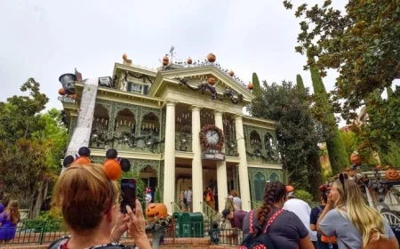 Disneyland Visitor Dies After Riding Haunted Mansion