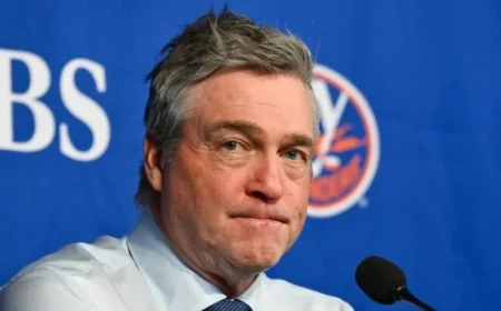 Patrick Roy Outshines Kent Hughes and the Canadiens