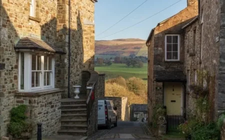 Explore Cumbria’s Ideal Market Town for National Park Walks and Pubs