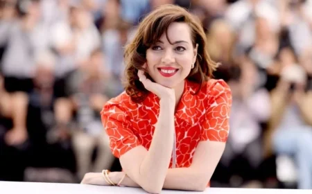 Aubrey Plaza Shares Her Unique Christmas Morning Tradition