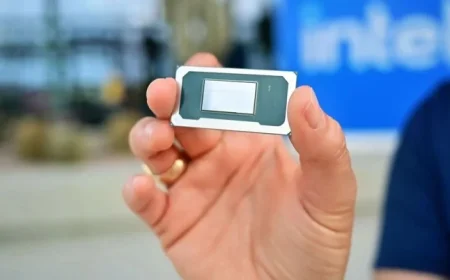 Intel Launches New Chips; Apple to Unveil iPads, MacBooks Soon