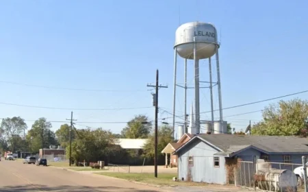 “Mississippi Homecoming Game Shooting: 4 Dead, Several Injured”