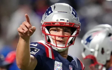 Hall of Fame QB Critiques Drake Maye’s ‘Backyard Football’ Approach