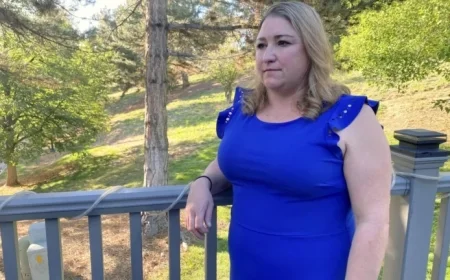 Federal Workers Face Financial Strain Amid Prolonged Shutdown: NPR