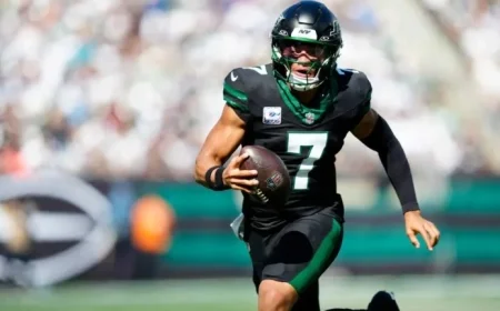 Aaron Glenn Responds Firmly to Justin Fields Benching Question