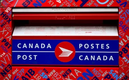 Canada Post Resumes Mail Delivery