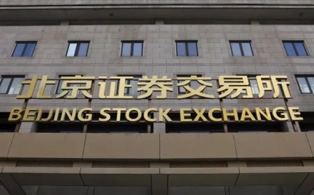 US Trade Moves Sink China Stocks in Latest Trade War Escalation