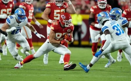 Taylor Swift Joins Basketball Star to Watch Lions vs. Chiefs SNF Game