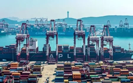China Resolute Against Trump’s 100% Tariff Threat