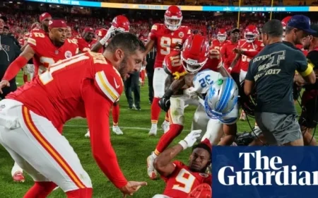 Lions-Chiefs Game Ends in Brawl, Leaves Smith-Schuster Bloodied | NFL