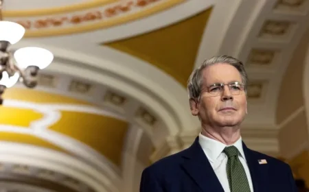 US Treasury Chief Warns Government Shutdown Hurts Economy