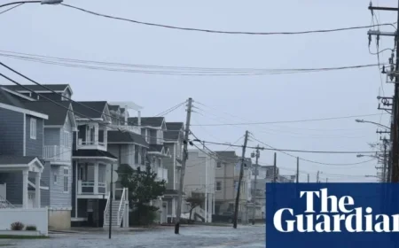 Nor’easter Floods US East Coast, Alaskan Homes Swept Away by Storm