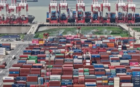 China’s US Exports Drop 27% in September as Global Shipments Surge