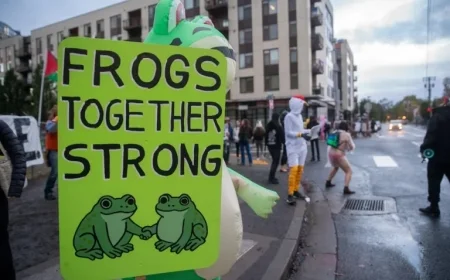 “Daily Show Star Joins Portland’s ‘Emergency’ Naked Bike Ride”