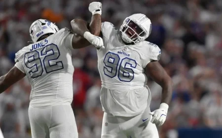 Bills’ DaQuan Jones Suffers Calf Injury, Wears Protective Boot