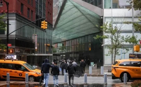 Goldman Sachs to Trim Jobs as AI Reduces Costs