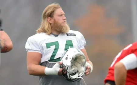 Jets Legend Nick Mangold Seeks Kidney Transplant in Heartfelt Appeal