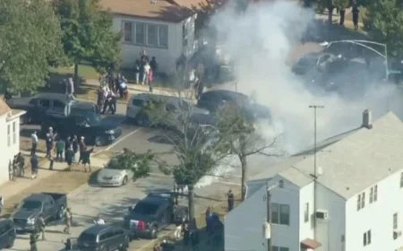 Federal Agents Deploy Tear Gas During Chicago East Side Standoff After Crash