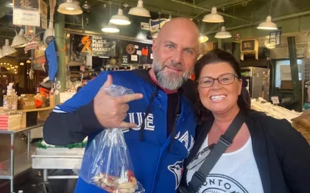 Optimistic Blue Jays Fans Anticipate Game 3 Showdown Against Mariners in Seattle