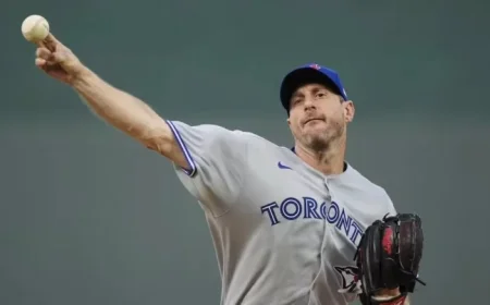 Scherzer Aims to Leverage Postseason Experience in ALCS Game 4 for Blue Jays