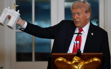 Trump Hosts Donor Dinner in Newly Unveiled White House Ballroom