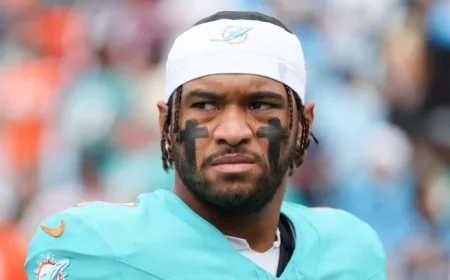 Dolphins’ Tua Tagovailoa Apologizes for Criticizing Teammates’ Meeting Attendance