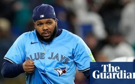 Blue Jays Blast Five Homers, Dominate Mariners, Narrow ALCS Gap | MLB