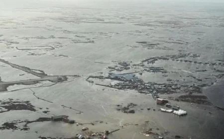Alaska Airlifts Hundreds from Flood-Hit Coastal Villages
