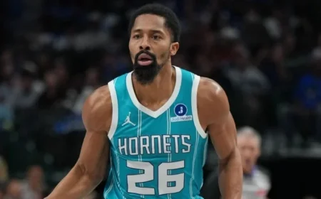 Sources: Hornets Release Veteran Guard Dinwiddie