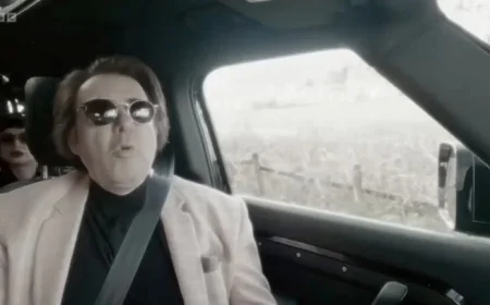 Celebrities Suspect Jonathan Ross’ Traitor Game Plan Might Fail