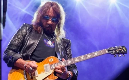 Ace Frehley, Original Kiss Guitarist, Reportedly on Life Support