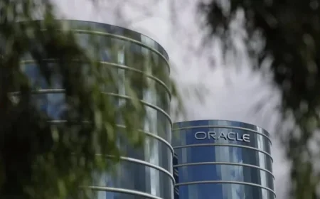Oracle Stock Volatile Amid Management’s Outlook Discussion – Barron’s